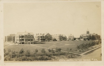 Jamestown ND State Hospital 1912.jpg